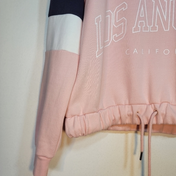PINK color block cropped LA zip-up collar sweater. - Picture 6 of 8